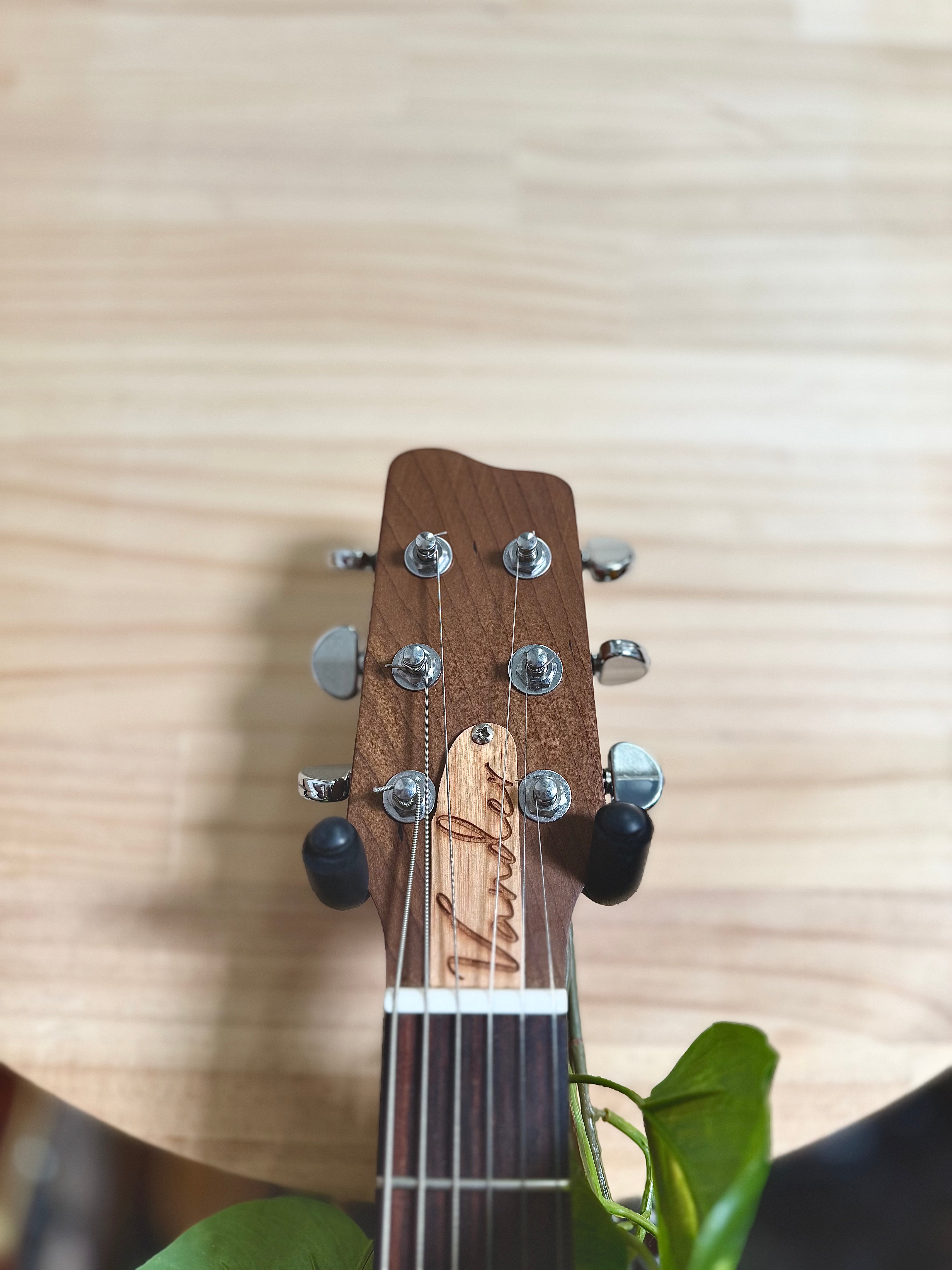 Vander Guitars | DC White Lightning | Light Relic Opal White | Australian Made 🇦🇺 Vander Guitars | DC White Lightning | Light Relic Opal White | Australian Made 🇦🇺